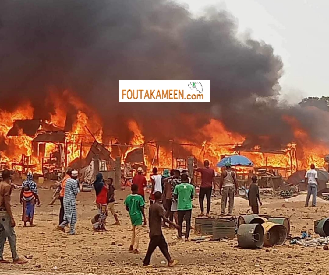 Urgent: le marché de Kounsitel (Gaoual) en feu, plusieurs dégâts matériels enregistrés 
