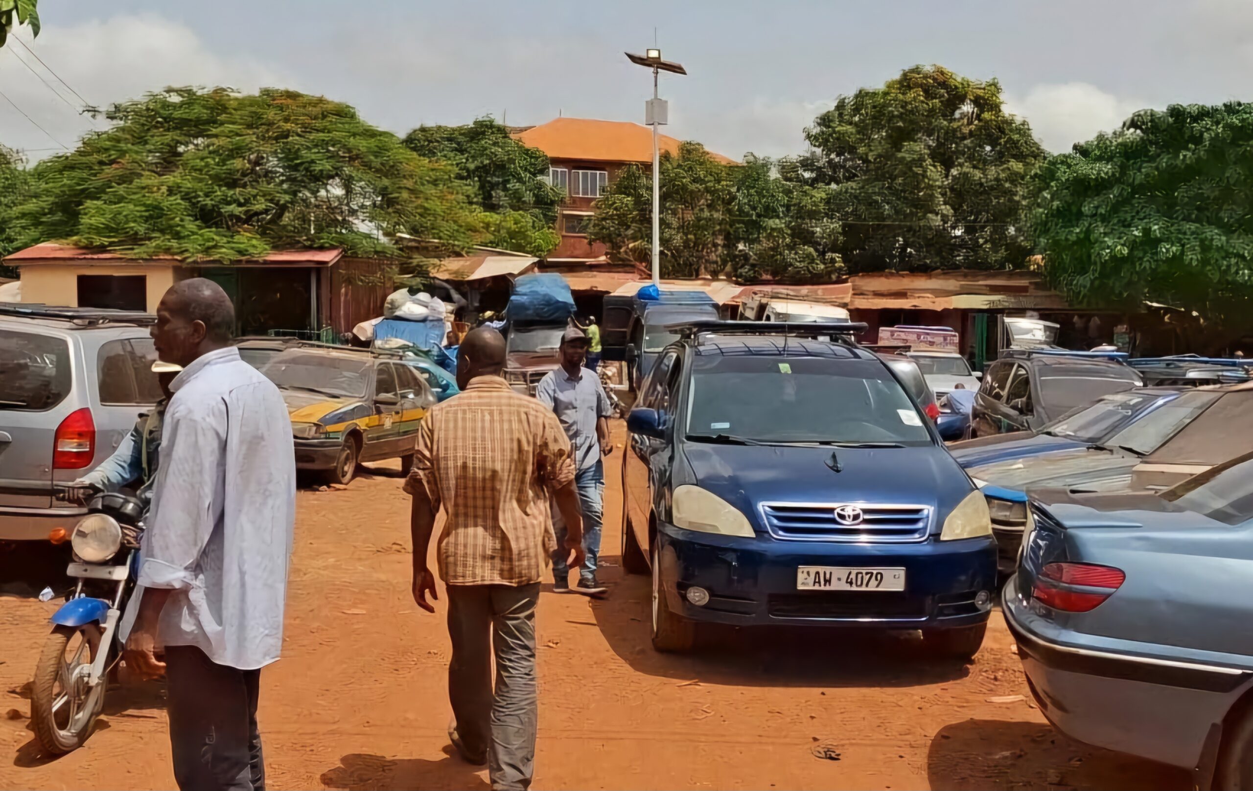 Ruée vers l’intérieur du pays à l’approche de la fête: ce qu’il faut faire pour éviter les accidents de la route