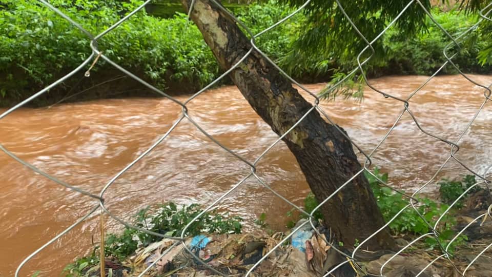 Commune Urbaine de Labé : la rivière de Doghora à la merci des ordures (constat)