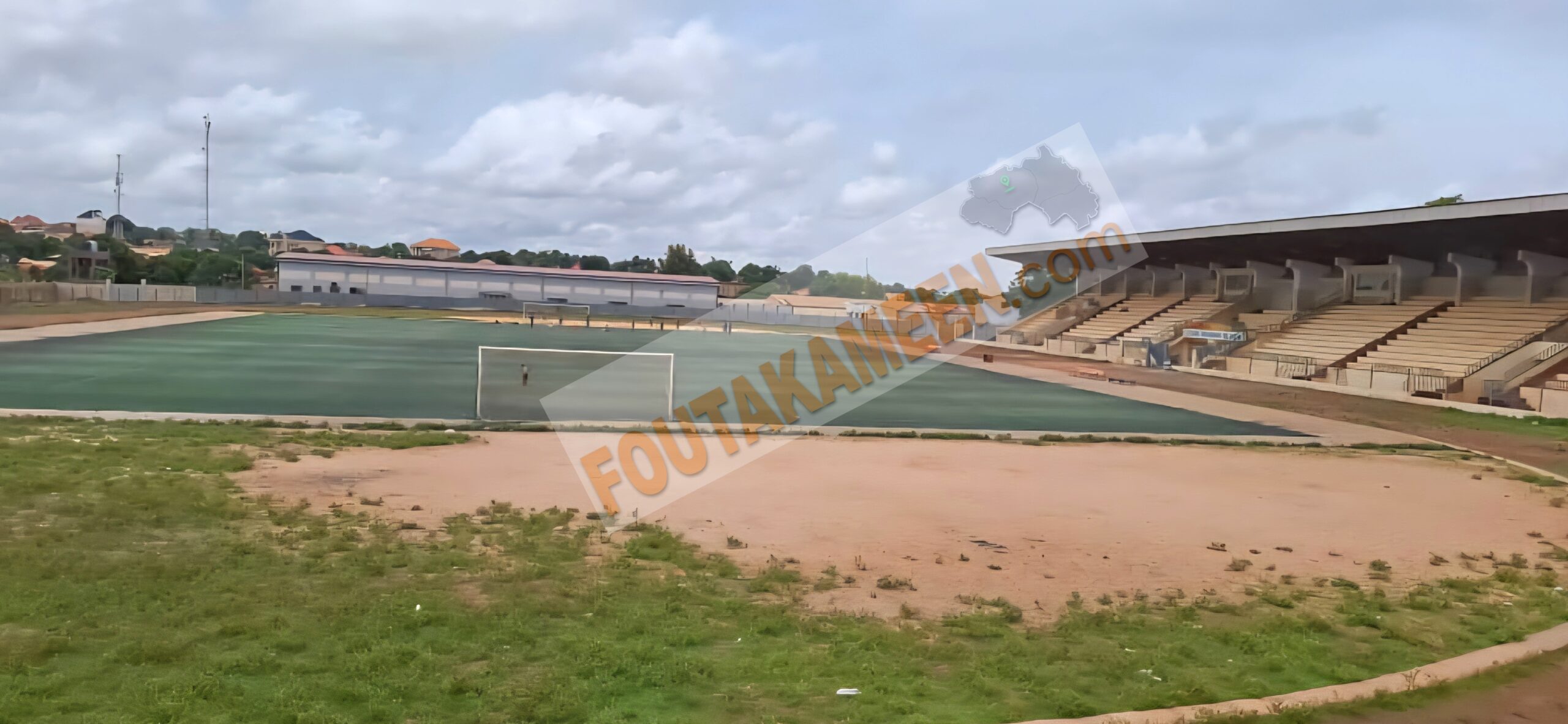 Stade régional de Labé : le cri du cœur du directeur adjoint face à la dégradation avancée de la pelouse Stade régional de Labé : le cri du cœur du directeur adjoint face à la dégradation avancée de la pelouse