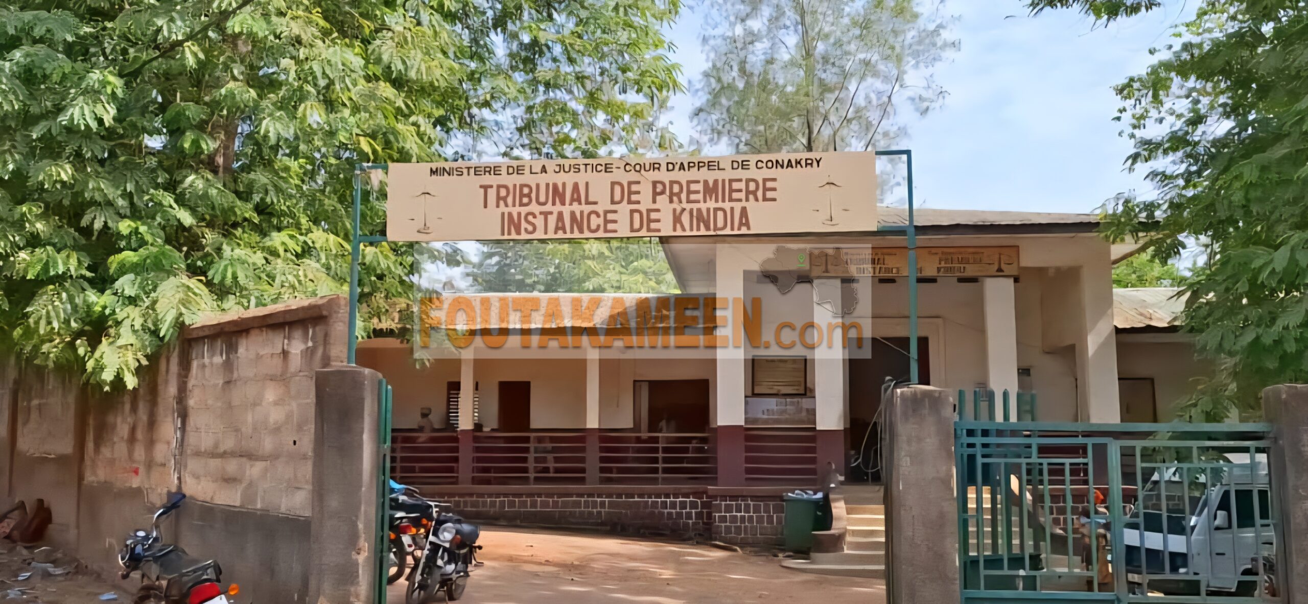 TPI de Kindia : « cette infrastructure n’est pas digne d’un palais… », se plaint le substitut du procureur (entretien) TPI de Kindia : « cette infrastructure n’est pas digne d’un palais… », se plaint le substitut du procureur (entretien)