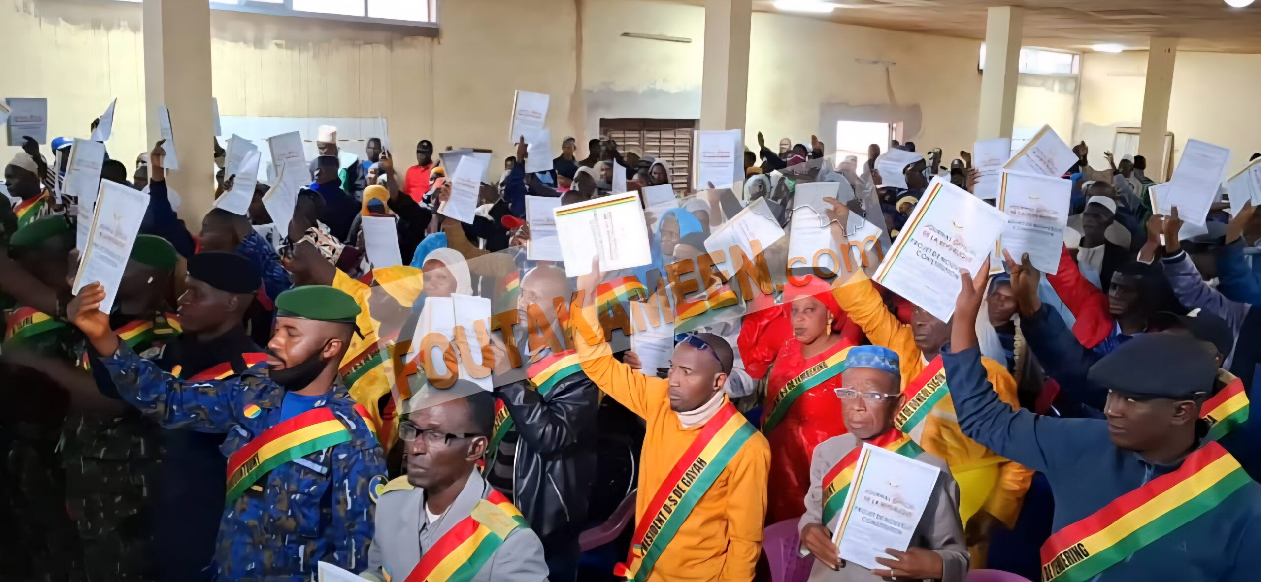 Préfecture de Mali : le ministre Mory Condé mobilise les populations autour du projet de la nouvelle Constitution