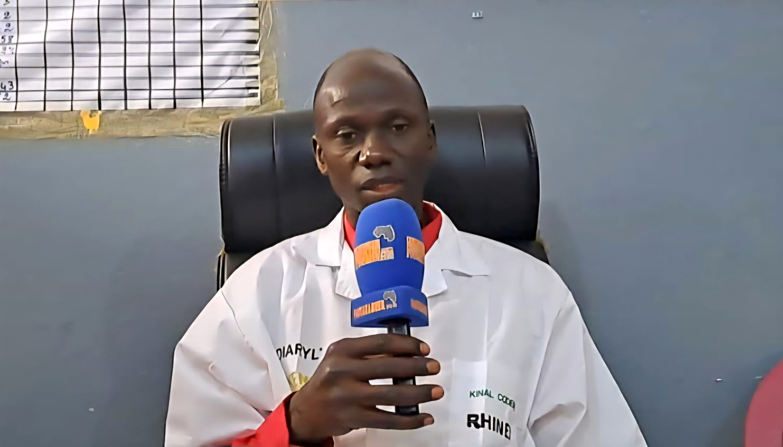 Accoucher en pleine épreuve et poursuivre l’examen : acte de bravoure ou danger pour la santé ? Le Dr Diallo alerte sur de graves risques sanitaires Accoucher en pleine épreuve et poursuivre l’examen : acte de bravoure ou danger pour la santé ? Le Dr Diallo alerte sur de graves risques sanitaires
