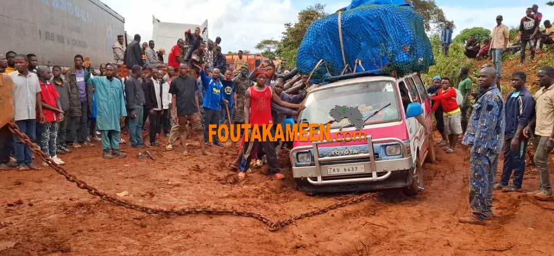 Blocus sur la route Mamou-Labé suivi de bagarre : « c’est l’égoïsme et la faim qui déclenchent ces bagarres », témoignent des chauffeurs