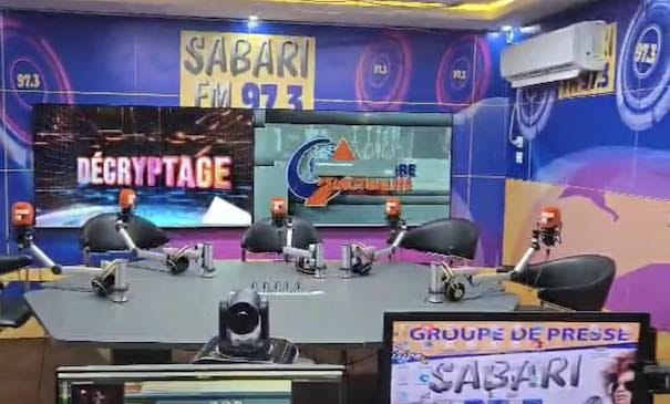 Médias : la radio Sabari FM de nouveau autorisée à émettre après une semaine de suspension