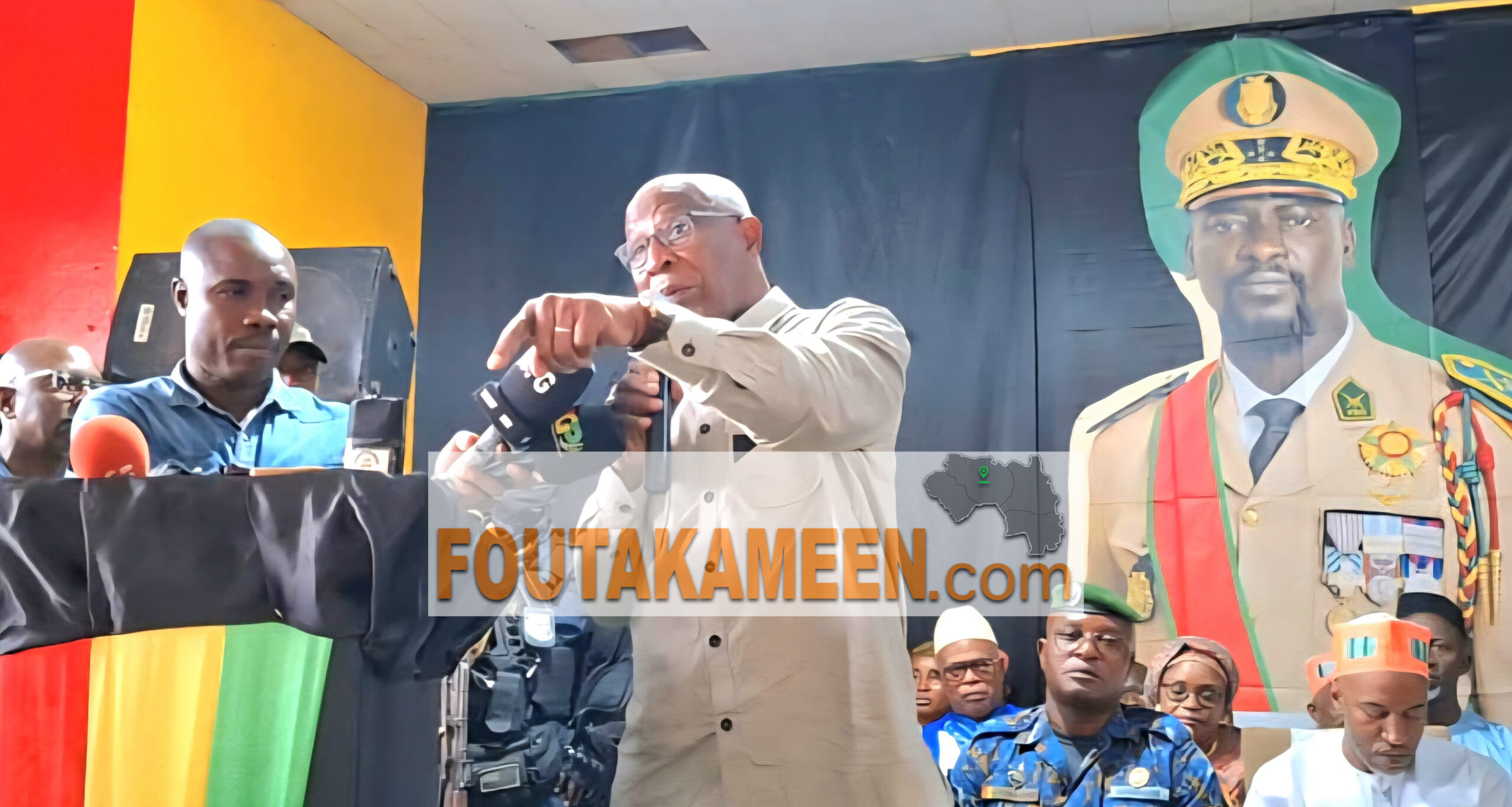 « Pays légal et pays réel » : les mots du Premier ministre à Labé lors de sa tournée de remerciement « Pays légal et pays réel » : les mots du Premier ministre à Labé lors de sa tournée de remerciement