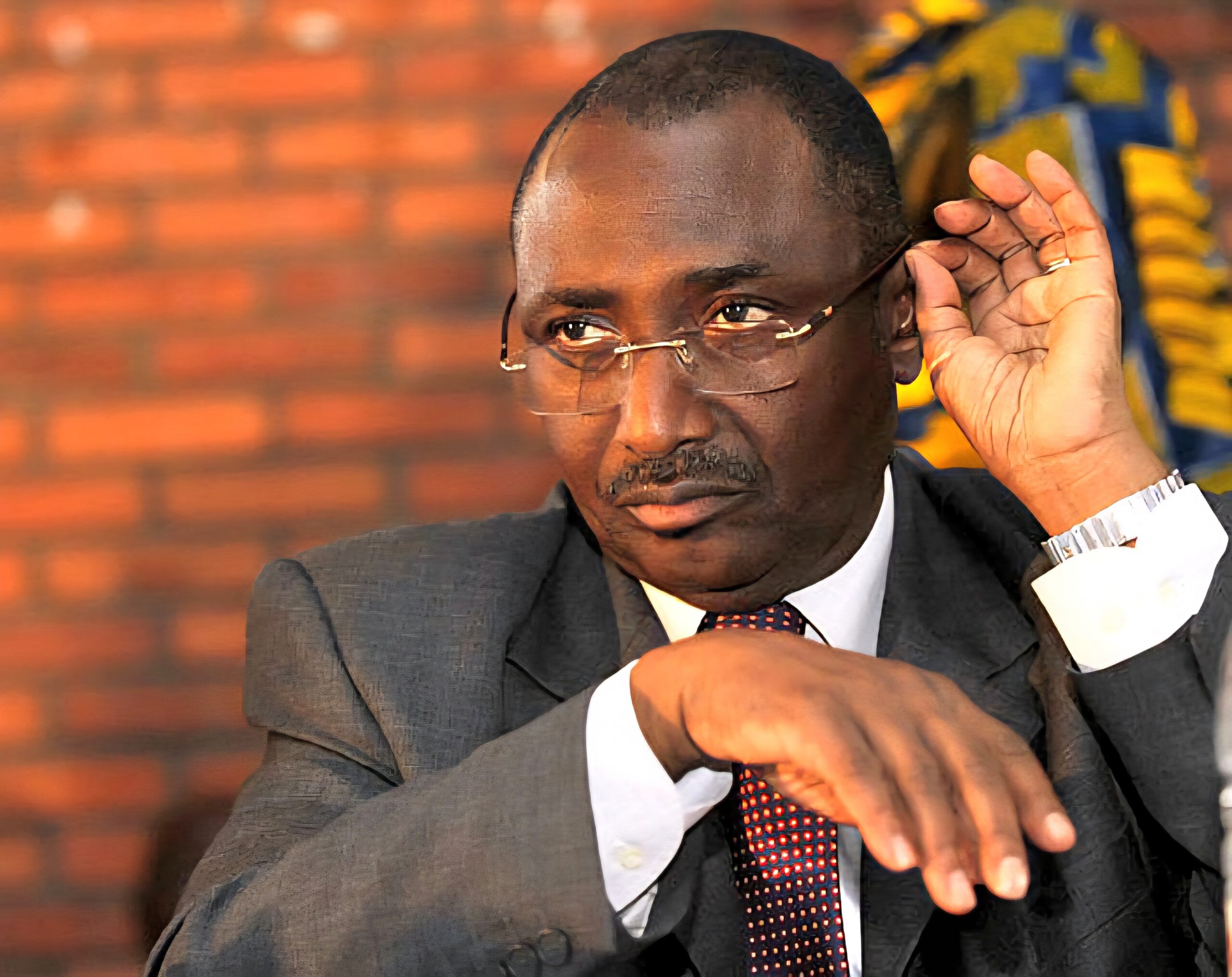 Sidya Touré non recensé mais candidat : pour l’UFR, la caution de 900 millions, “c’est le prix de la cacahuète” Sidya Touré non recensé mais candidat : pour l’UFR, la caution de 900 millions, “c’est le prix de la cacahuète”