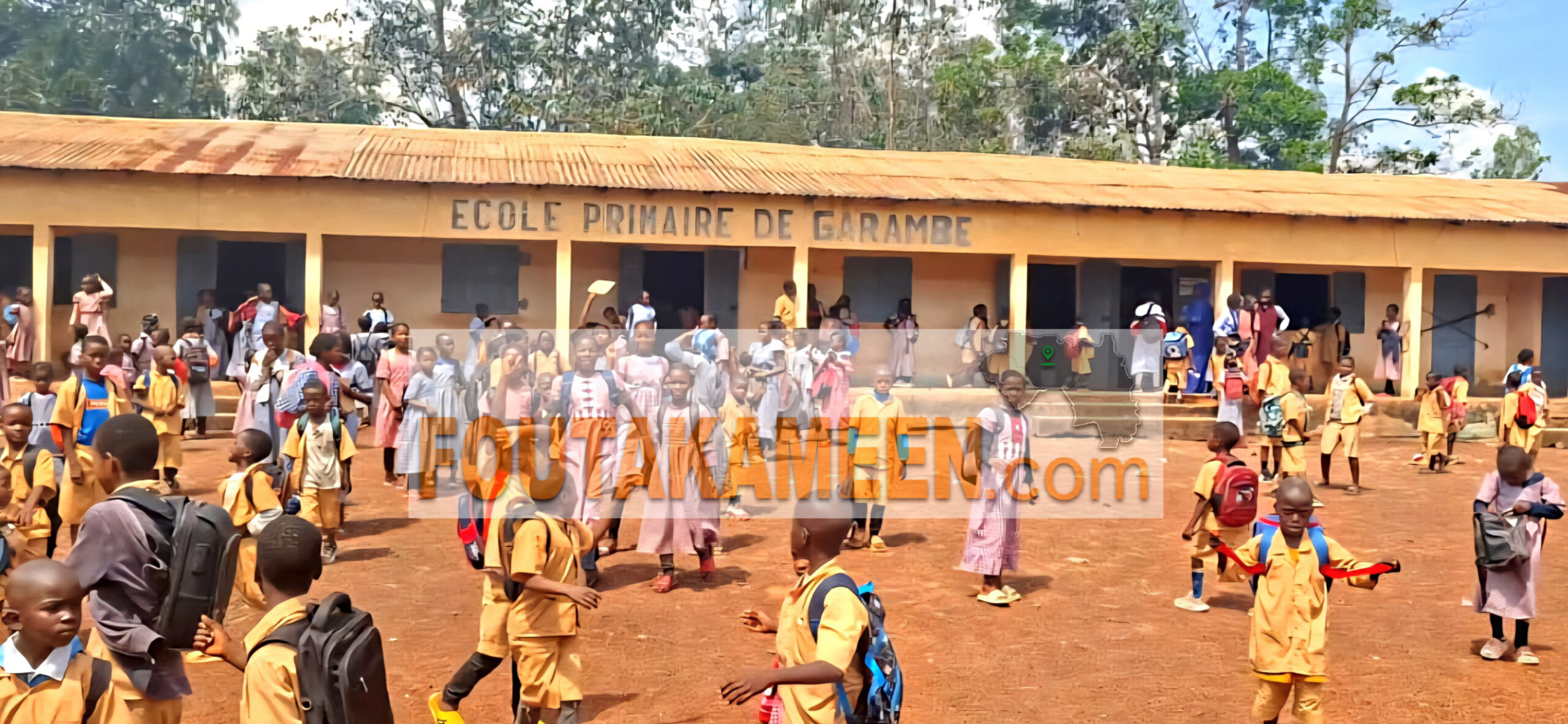 Garambé Centre : l’école primaire débordée par l’affluence des élèves, faute de salles de classe et de tables-bancs