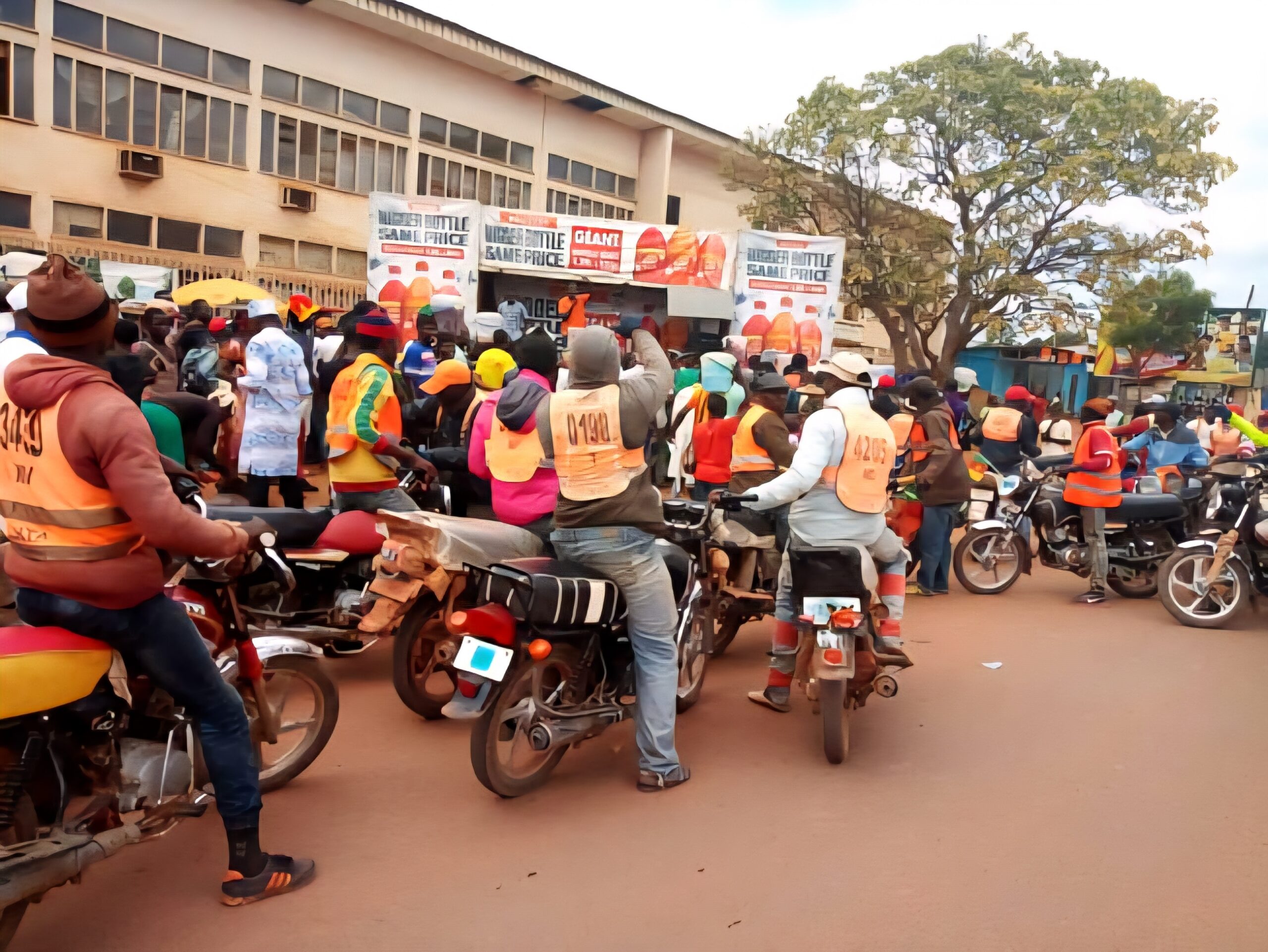 Moto-taxis : les avis sont-ils partagés sur l’instauration des licences ? Des syndicalistes expriment leur position