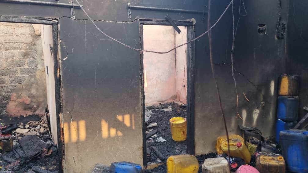 Drame à Sanoyah : une famille entière meurt dans un incendie, les témoignages bouleversants